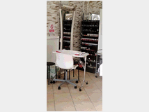 4568130 UNGHIE- ESTETICA- 