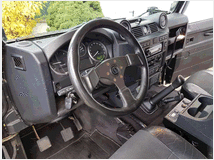 4758942 LAND ROVER Defender