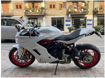 4787615 DUCATI Supersport 939