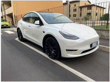 5124939 TESLA Model Y