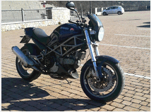 5156239 DUCATI Monster 900