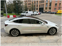 5181358 TESLA Model 3