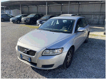 5208365 VOLVO V50 1