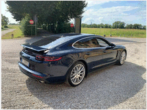 5247645 PORSCHE Panamera 2