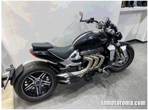 5290302 TRIUMPH Rocket .