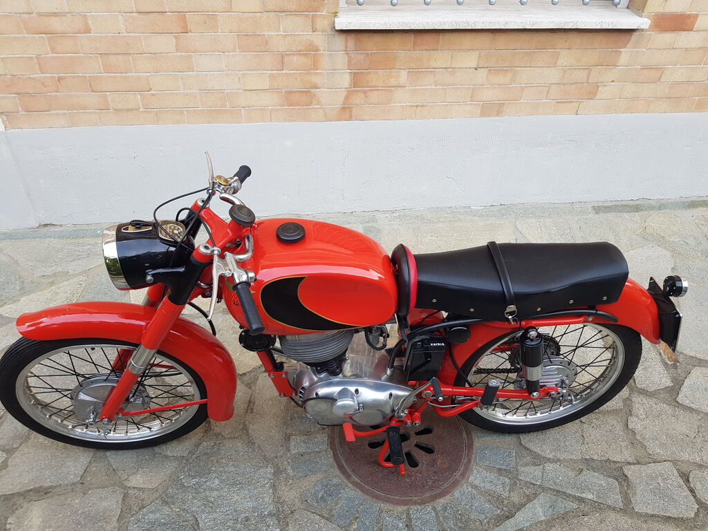 4862410 Usato  Moto Morini GT