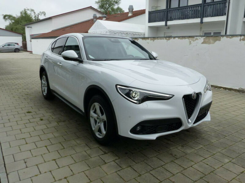 5333753  ALFA ROMEO Stelvio  Super AT8