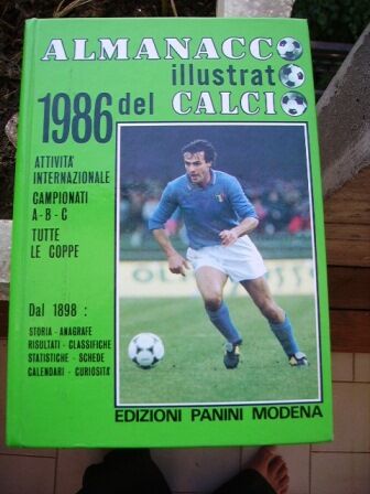 5275998 Almanacco illustrato del calcio 