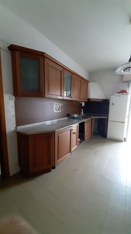 5354189  appartamento mq76 Discreto