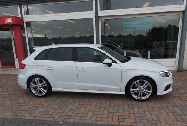 4888421  AUDI A3 Audi A3 Sportback 1.0