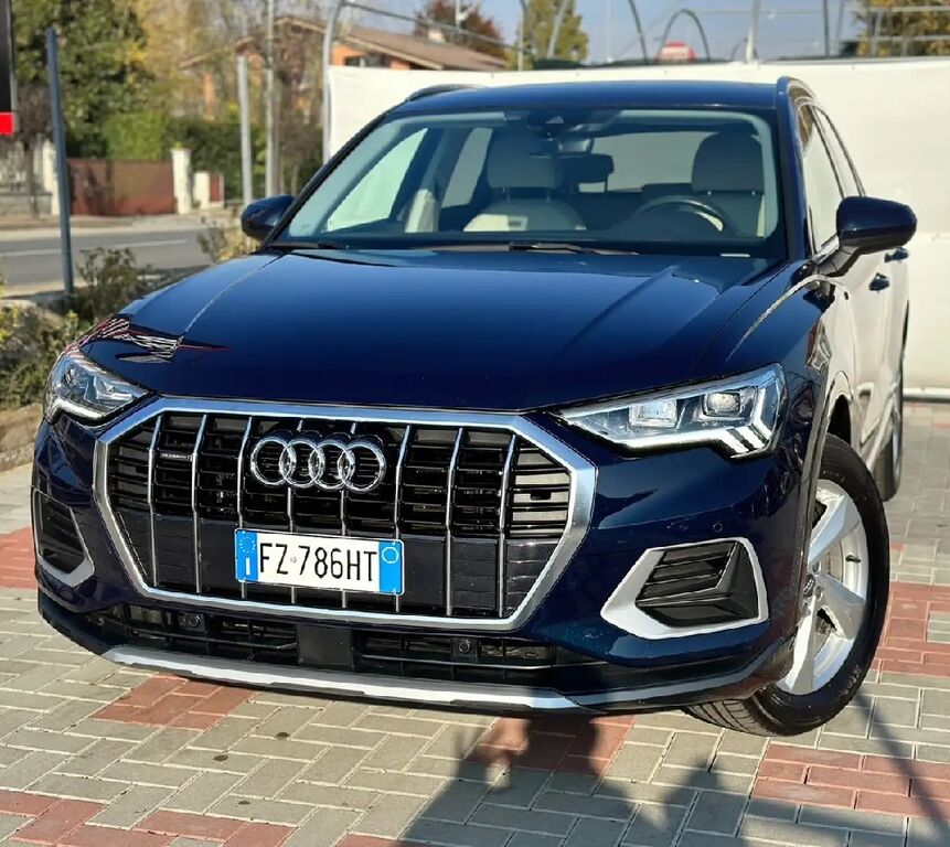 5248889  AUDI Q3 40 TDI