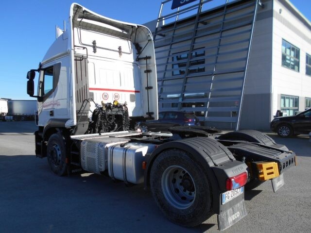 5284690  Camion IVECO