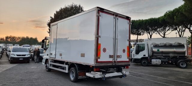 5298900  Camion IVECO