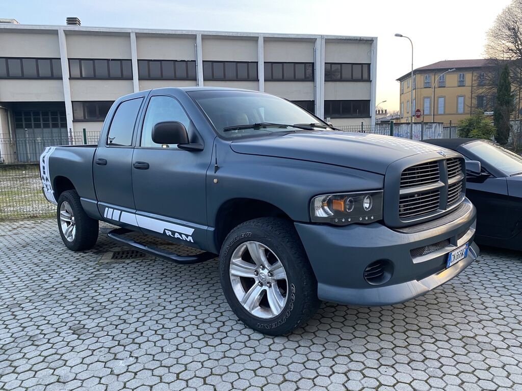 4794994  DODGE RAM V8 CREWCAB 4X4