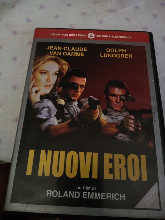 4833181 DVD I nuovi eroi