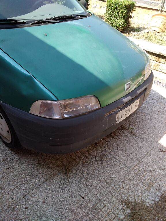 4448603  FIAT Punto Fiat 1100