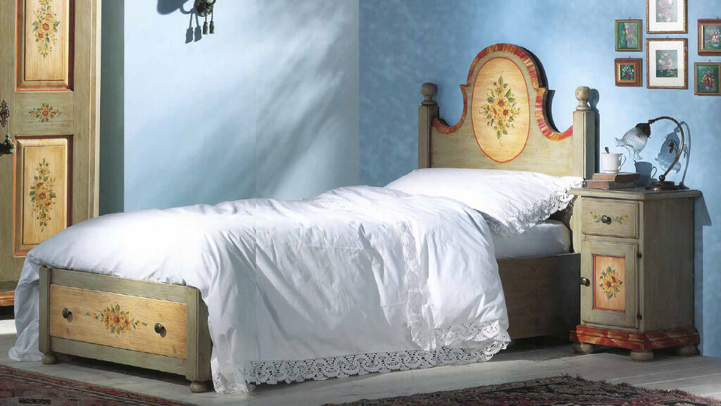 5354642 Gruppo letto abete decorato