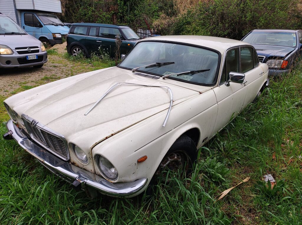 5205600  JAGUAR XJ Xj6 4.2