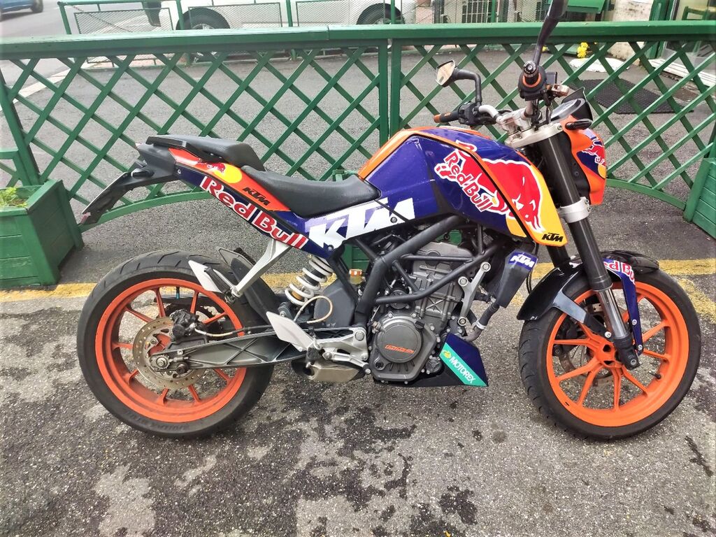 4461489  KTM 125 Duke KTM DUKE 125