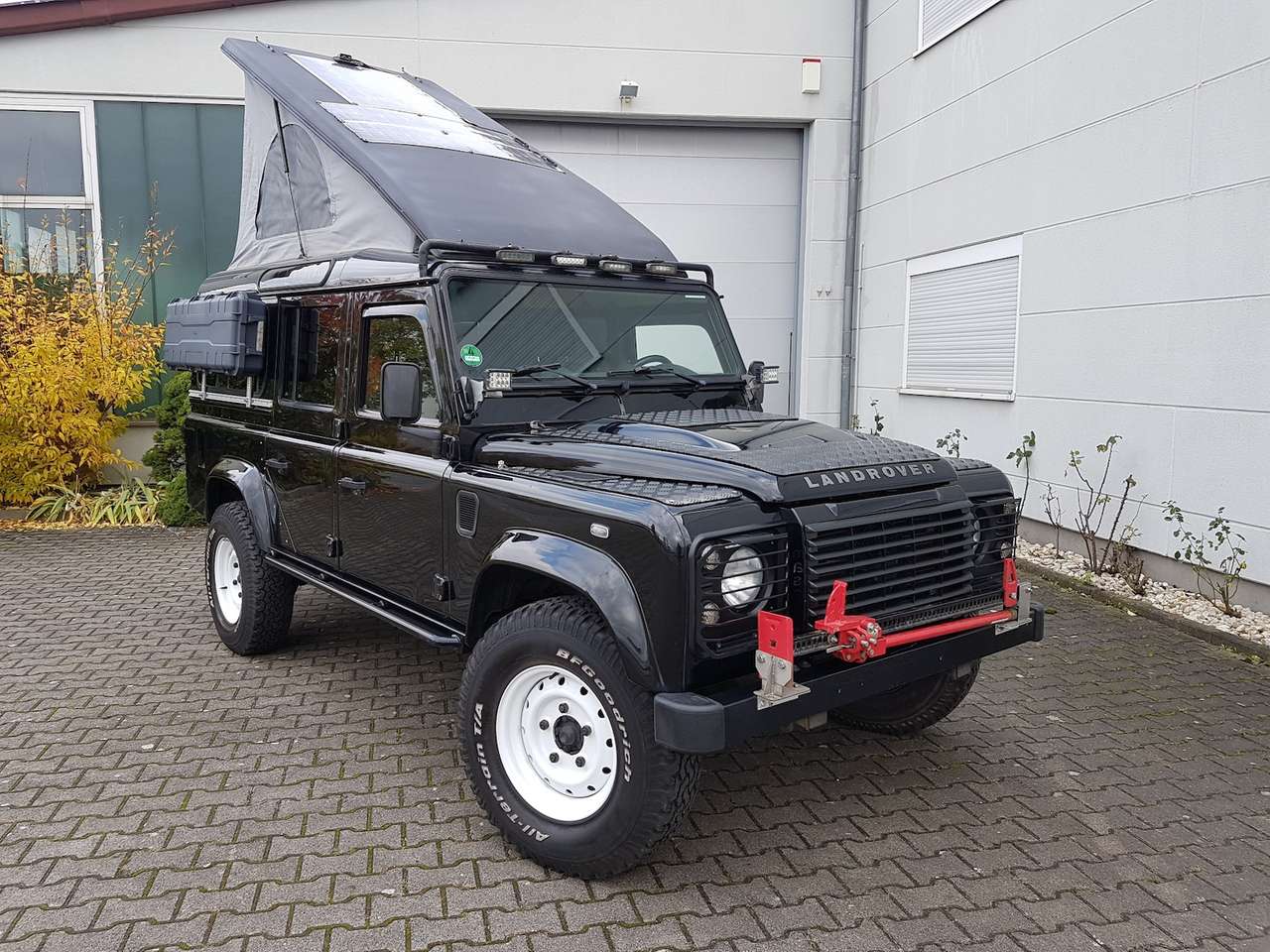 4758936  LAND ROVER Defender  110