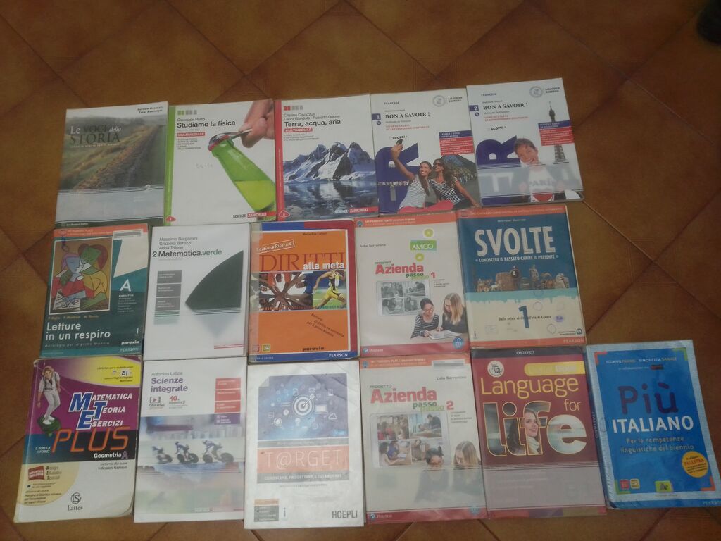 4418454 Libri scuole superiori