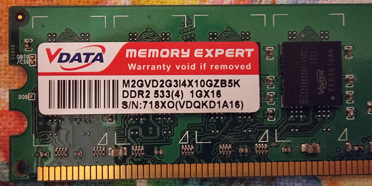 4588135 Memoria ram DDR2 533 Mz banco da