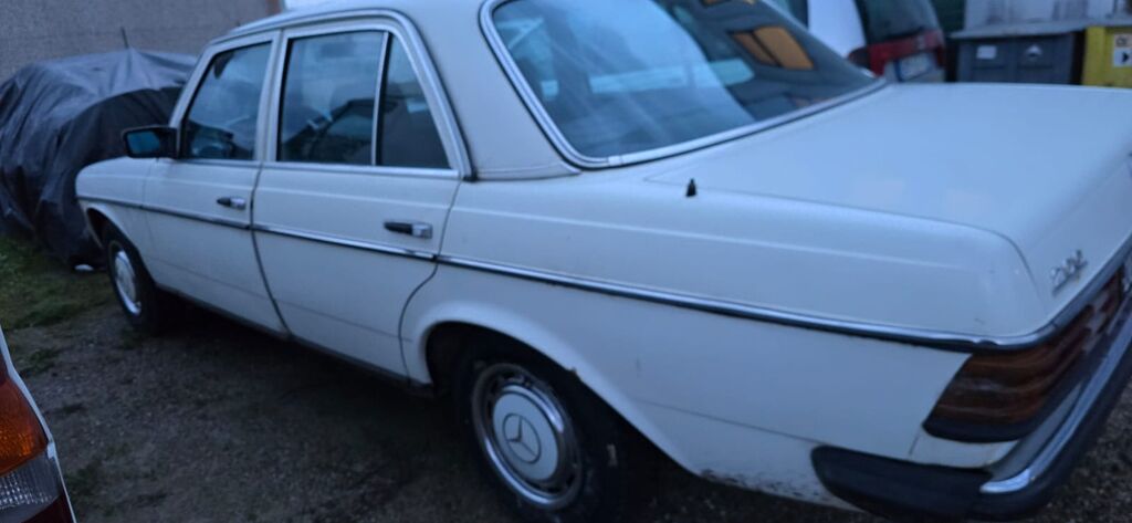 5355325  MERCEDES 200 200 classe E