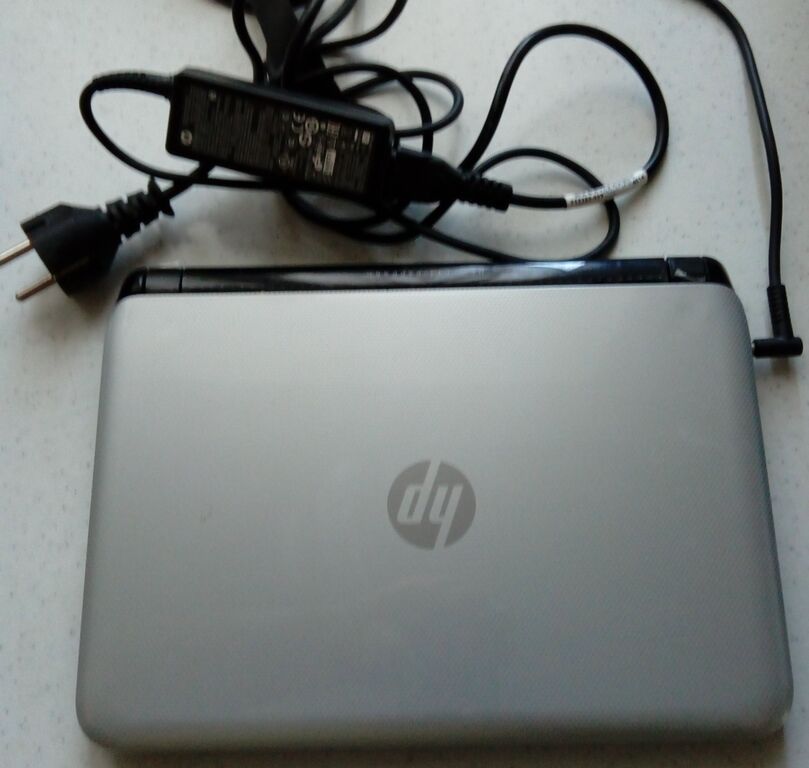 5317379 Notebook HP 10-E002SL non