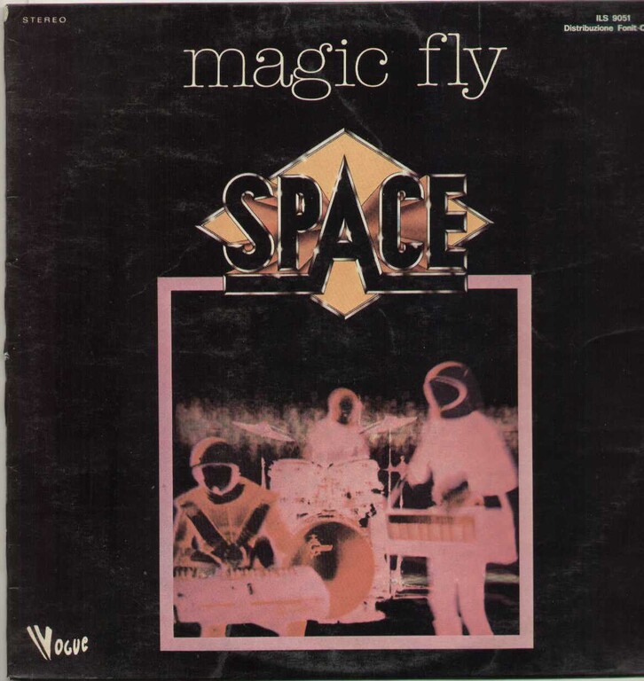 5220493 Space - Magic Fly