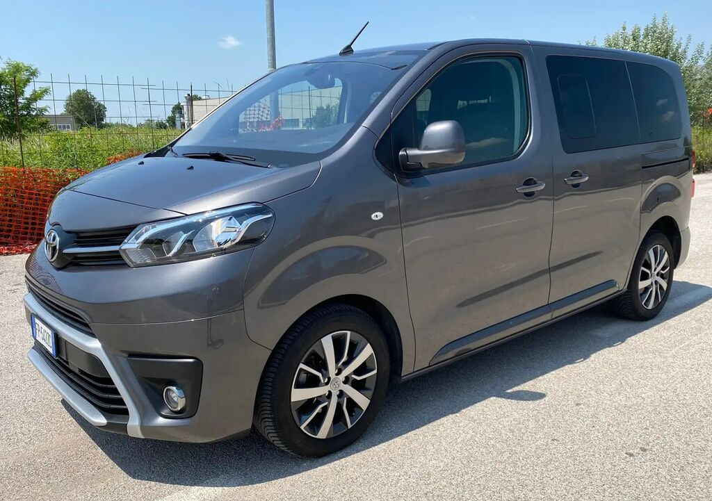 5127725  TOYOTA Proace Verso Proace