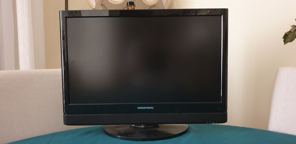 5132930 Tv Grundig 22 VLE 2130 T