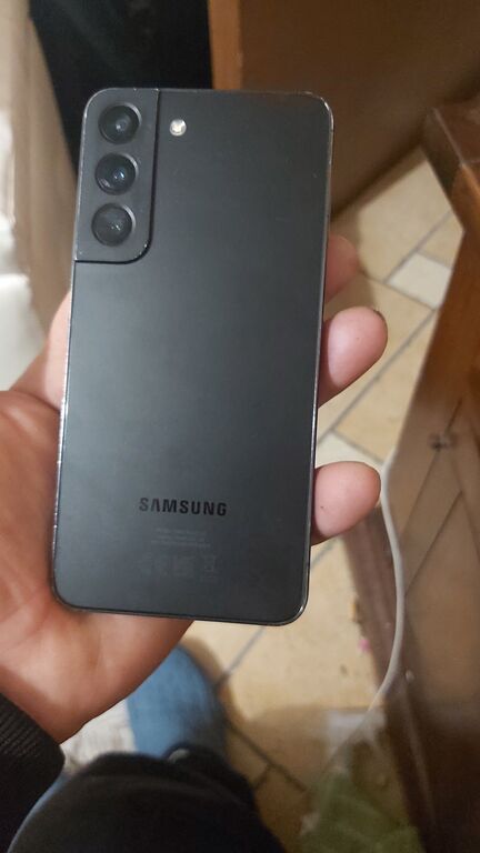 5302466 Vendo samsung galaxy S22