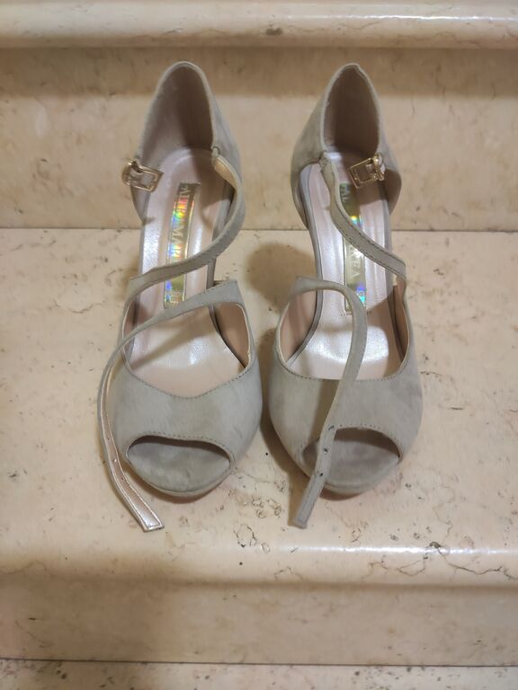 5349594 Vendo Scarpa con tacco